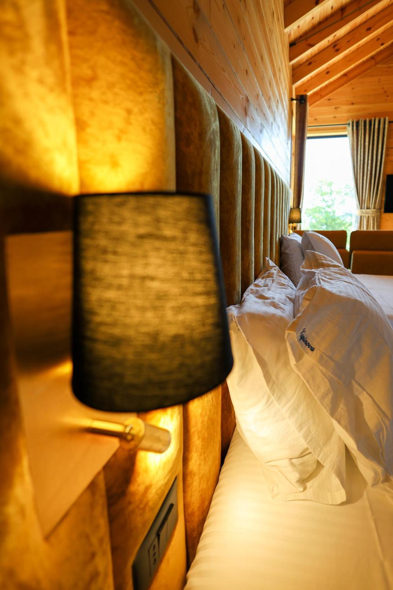 Bujtina Kapinova Hotel Berat Luaran gambar